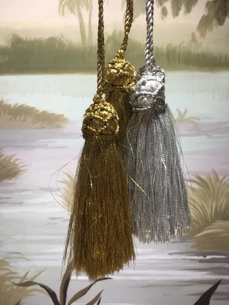 escape Christmas Tassel