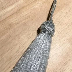 escape Christmas Tassel