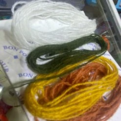 escape Handmade Tassel