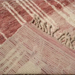 escape Soft Burgundy Boujad Rug